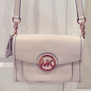 NWT Michael Kors Margo small messenger in Vanilla